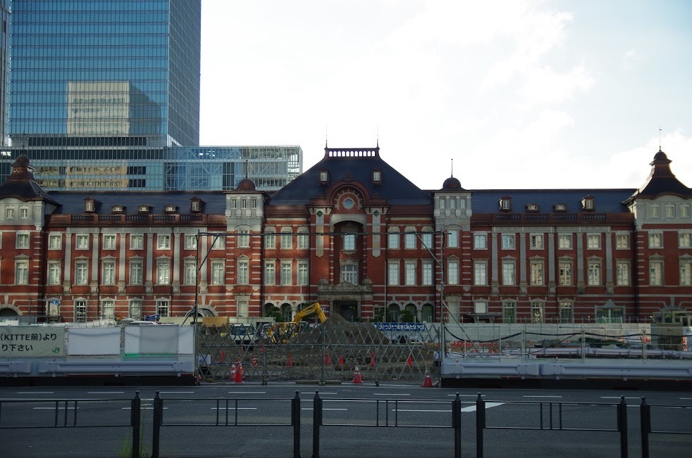 晴れた日の朝は写真を撮りに東京駅に行こう ボクカメラ