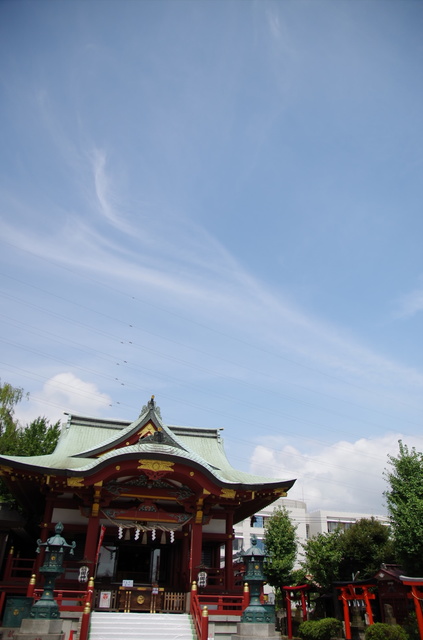 羽田神社と空.JPG
